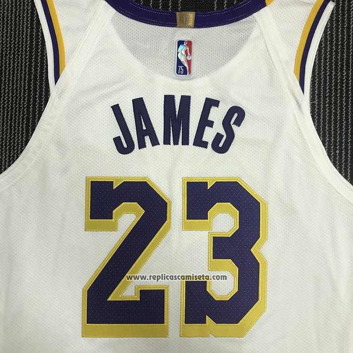 Camiseta Los Angeles Lakers LeBron James #23 Association Autentico Blanco